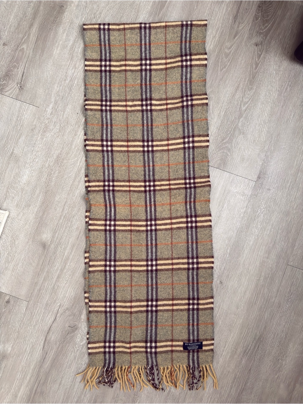 Burberry Classic Check Wool Scarf - Picture 5 of 8